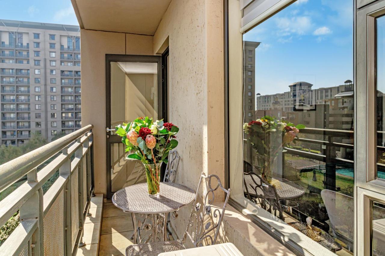 West Point Properties Йоханнесбург Экстерьер фото